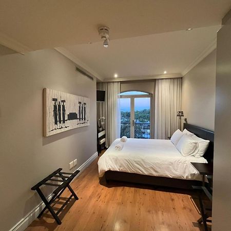Cape Royale Luxury Suite Кейптаун Екстериор снимка