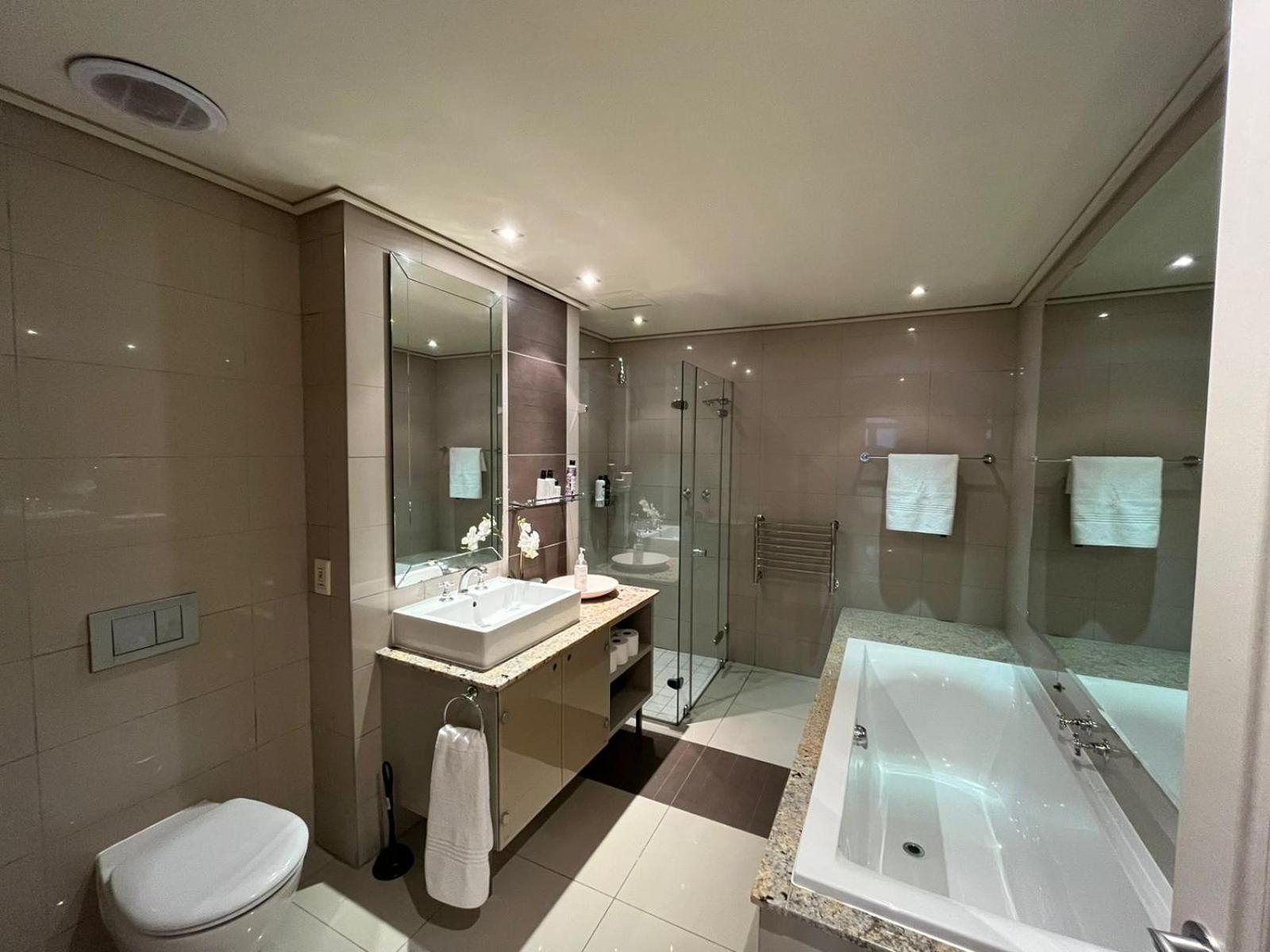 Cape Royale Luxury Suite Кейптаун Екстериор снимка